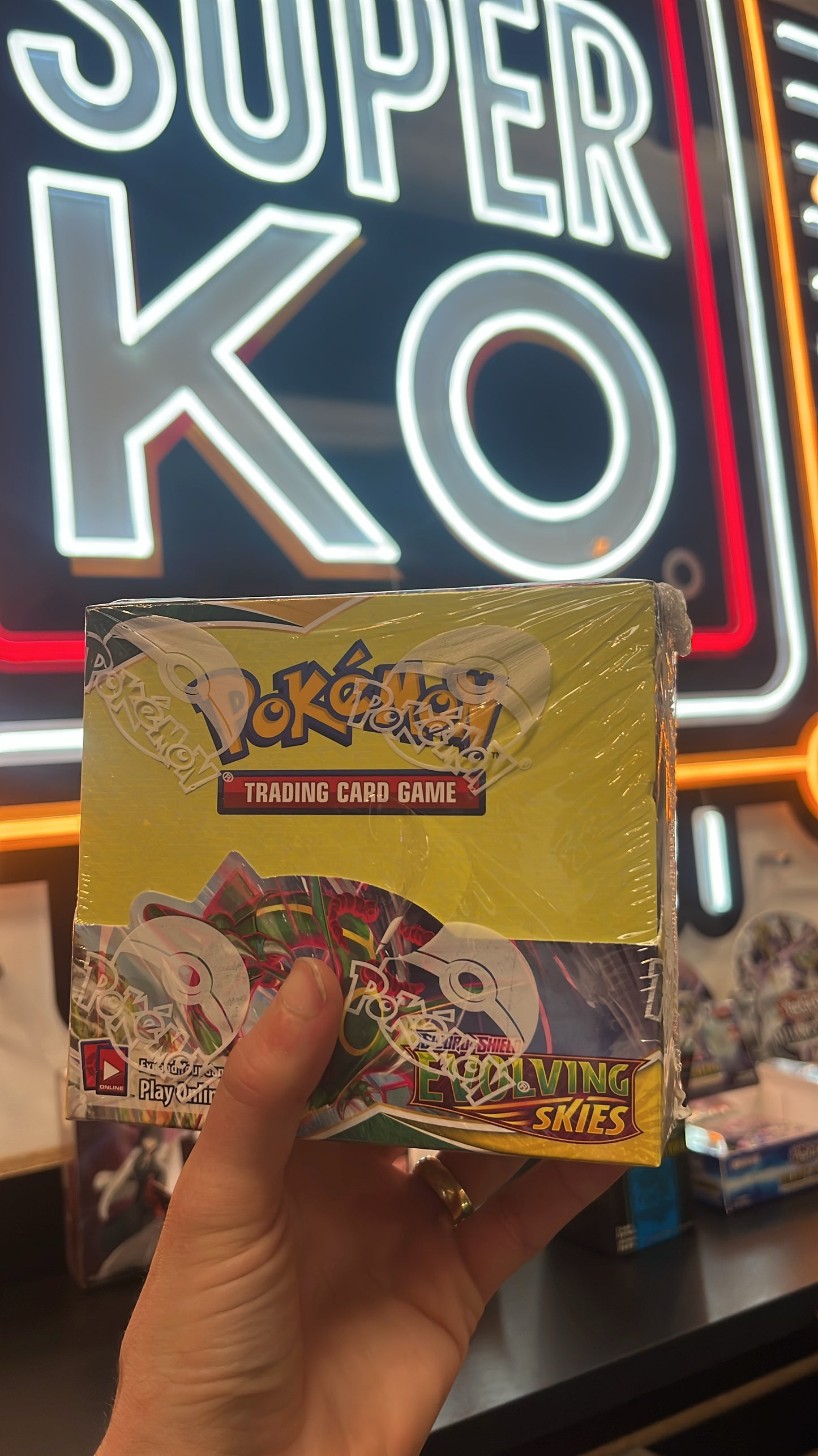 Evolving Skies Booster Box